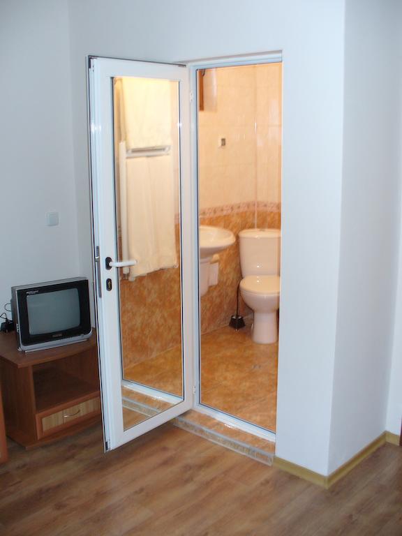 Guest House Alfa Daniel Balkanets  الغرفة الصورة